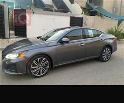 نيسان ألتيما